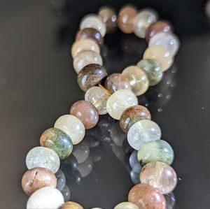 Beautiful beaded agate bracelet